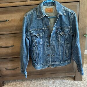 Vintage Blue Denim Jean Jacket - Classic Trucker Style